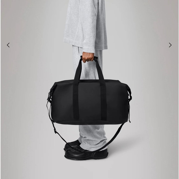 Hilo Weekend Bag Rains’ take on the essential overnight bag. $110 retail - Picture 1 of 7